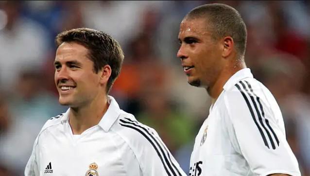 立即引起了 立即引起了